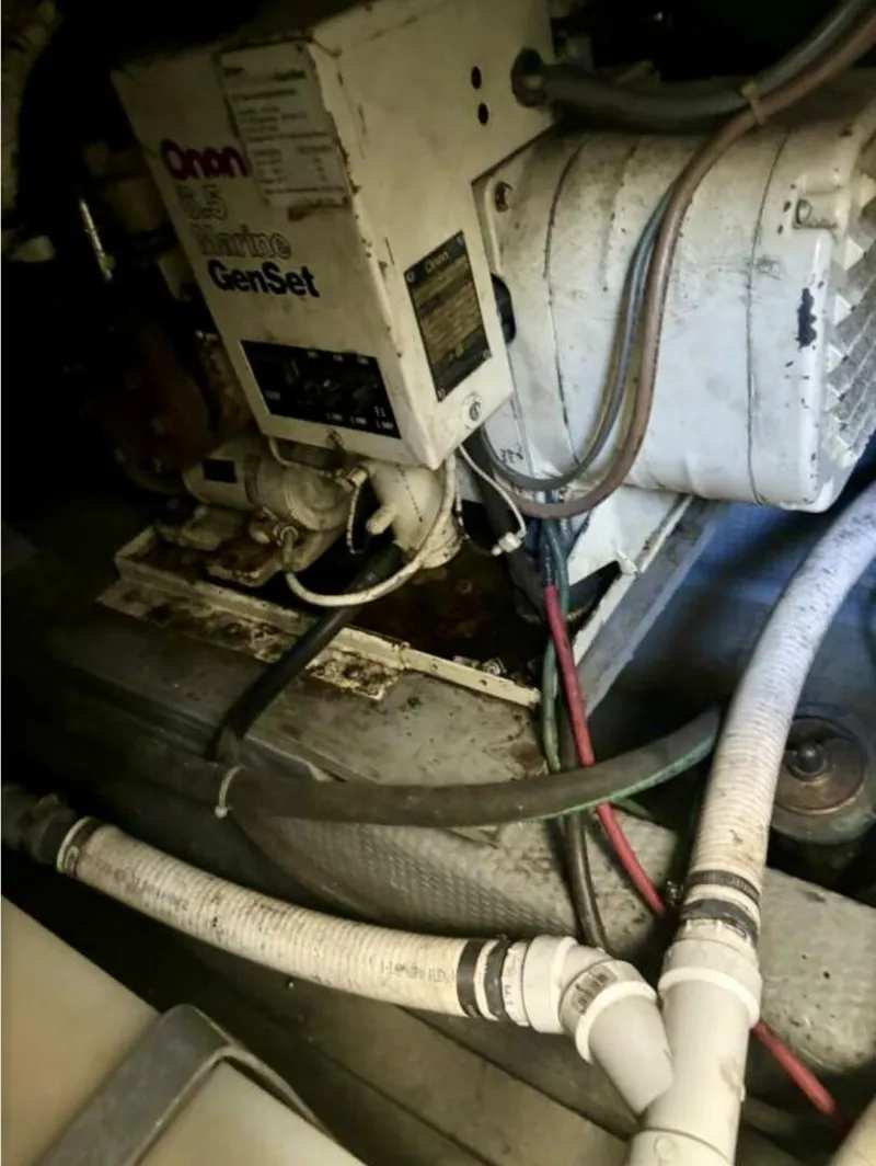 Slide: The Image of Chris-Craft 38 1987 - 5266334