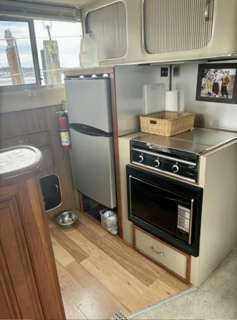 Slide: The Image of Chris-Craft 38 1987 - 5266317