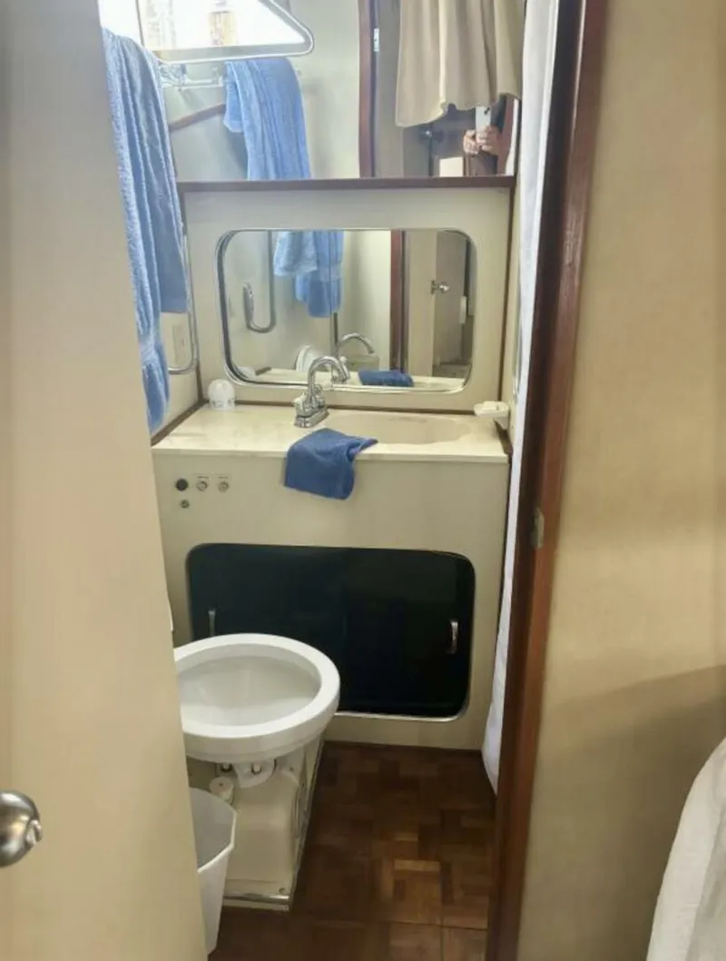 Slide: The Image of Chris-Craft 38 1987 - 5266326