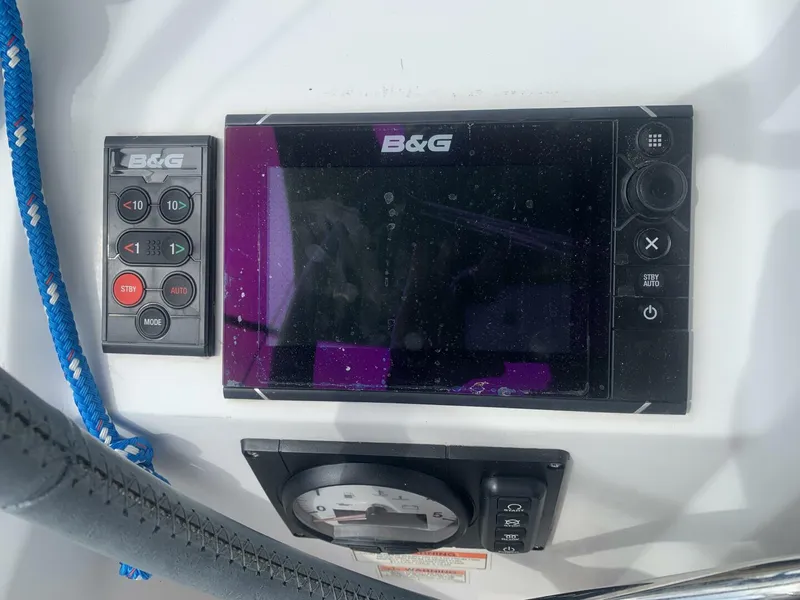 Slide: The Image of Beneteau Oceanis 35 2015 - 5410290