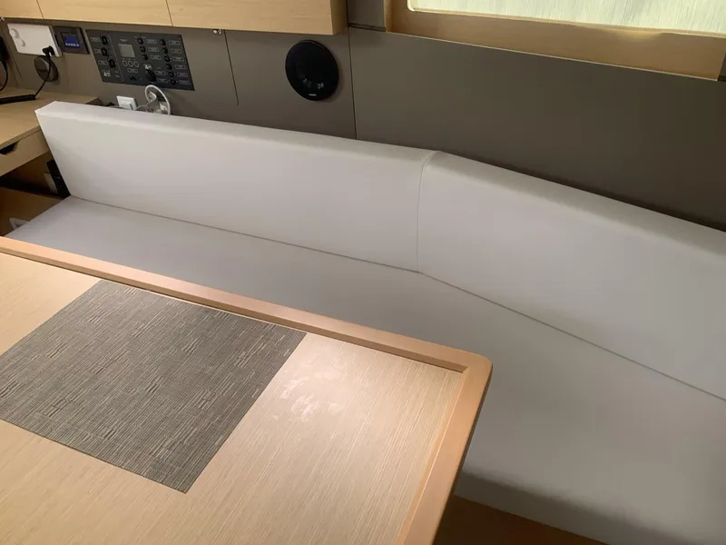Slide: The Image of Beneteau Oceanis 35 2015 - 5410102