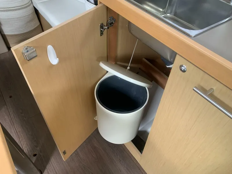 Slide: The Image of Beneteau Oceanis 35 2015 - 5410091