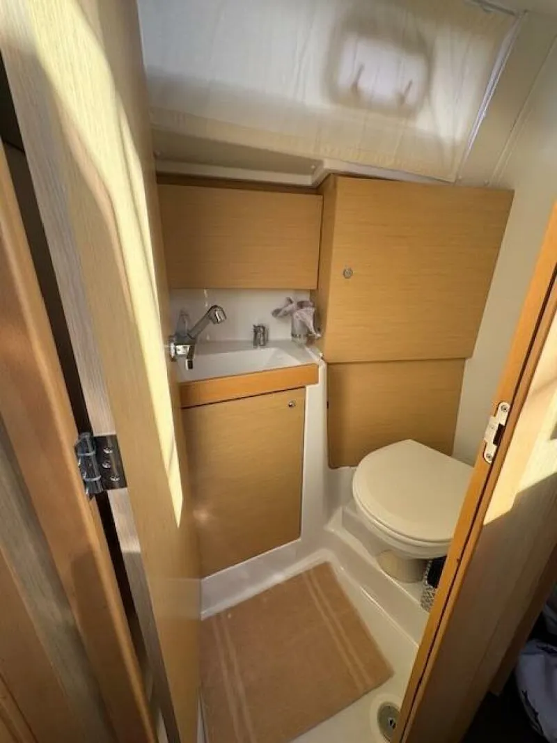 Slide: The Image of Beneteau Oceanis 35 2015 - 5266452