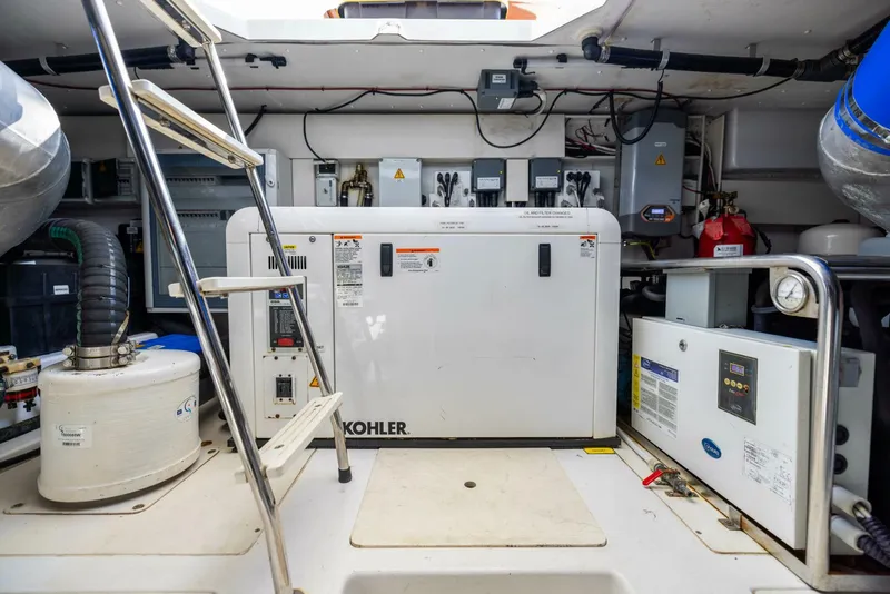 Slide: The Image of Azimut 64 A/Sea - Engine Room 2015 Azimut 64 Flybridge A/Sea - 5267570