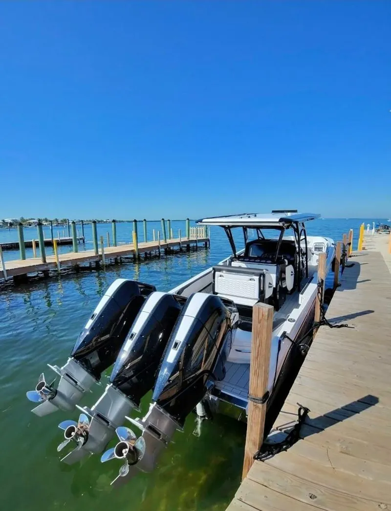 Slide: The Image of Nor-Tech 390 Sport 2026 - 5866677