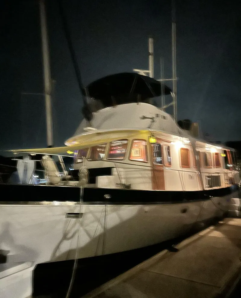 Slide: The Image of Klamath Boats LRC Long Range Trawler 1979 - 5355138