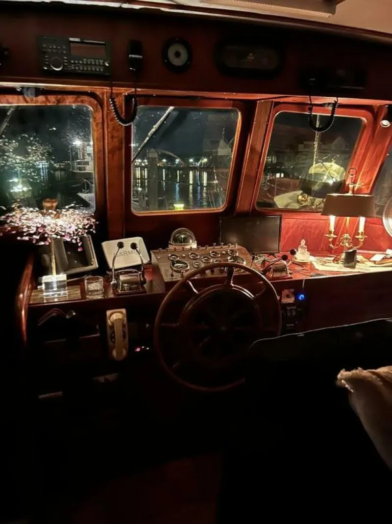 Slide: The Image of Klamath Boats LRC Long Range Trawler 1979 - 5355131