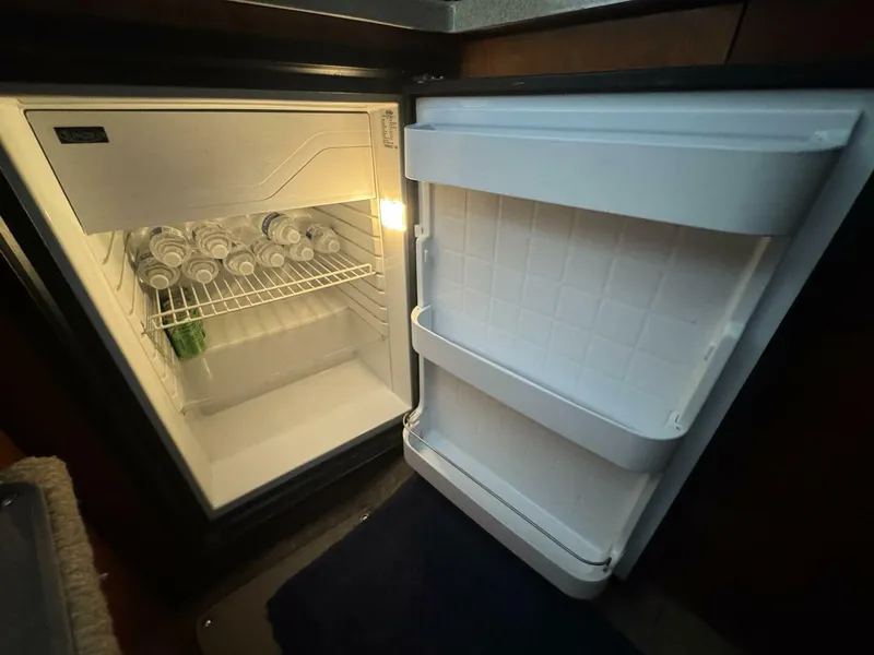 Slide: The Image of Cruisers Yachts 37 2005 - 5267674