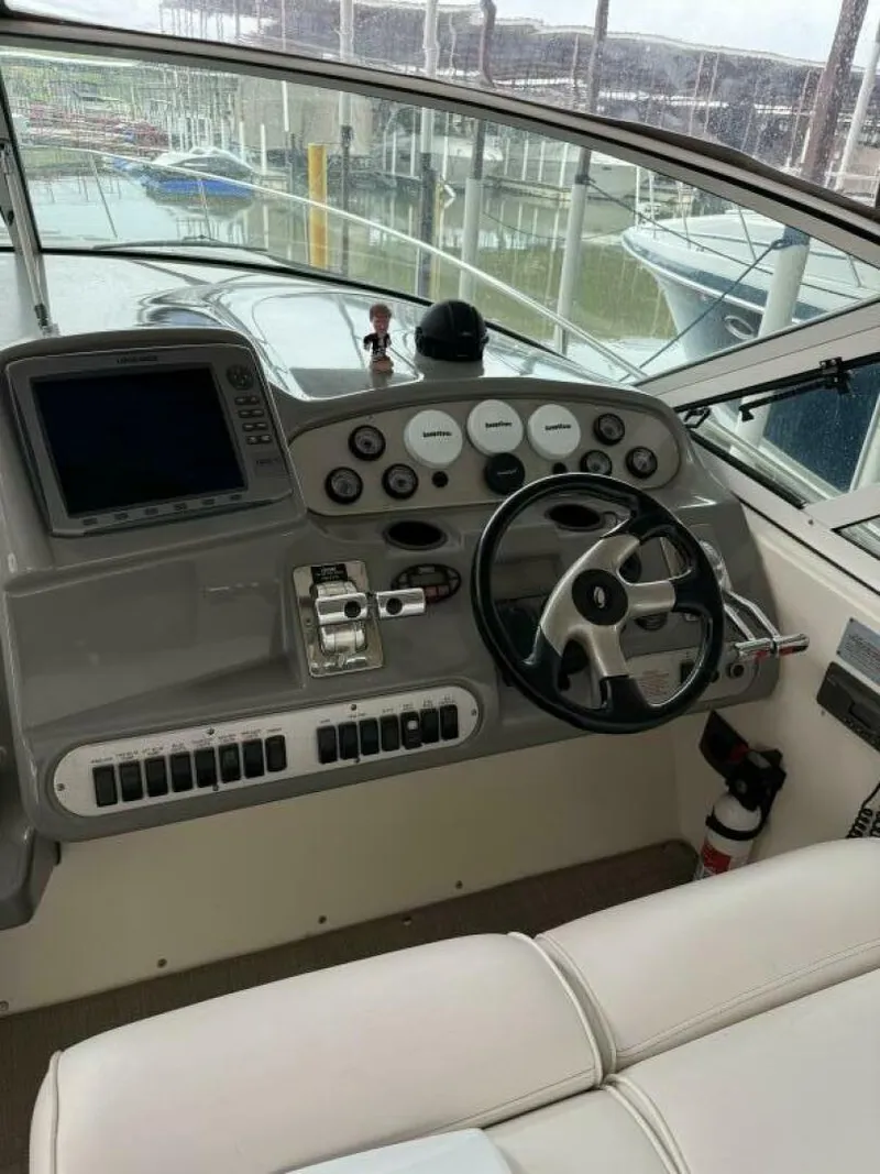 Slide: The Image of Cruisers Yachts 37 2005 - 5267656