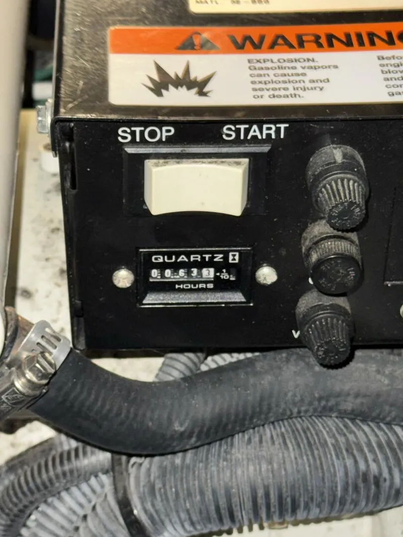 Slide: The Image of Sea Ray 320 Sun Dancer 2004 - 5268218