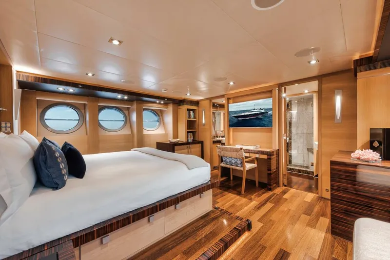 Slide: The Image of Palmer Johnson 120 2006 - 5268815