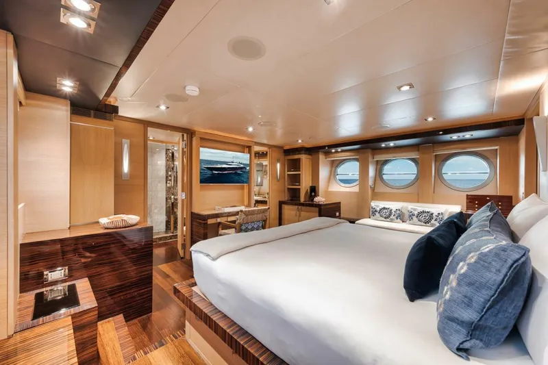 Slide: The Image of Palmer Johnson 120 2006 - 5268818