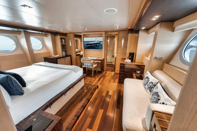 Slide: The Image of Palmer Johnson 120 2006 - 5268833