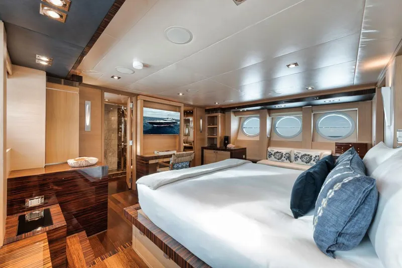 Slide: The Image of Palmer Johnson 120 2006 - 5268835