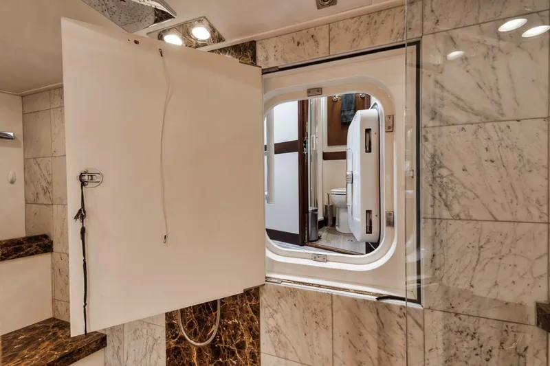 Slide: The Image of Palmer Johnson 120 2006 - 5268840