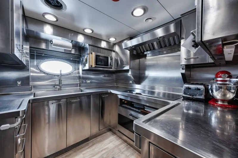 Slide: The Image of Palmer Johnson 120 2006 - 5268845