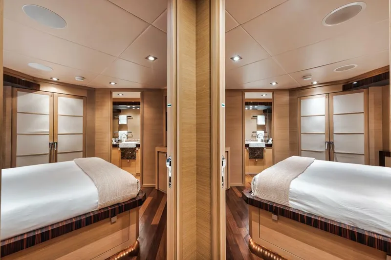 Slide: The Image of Palmer Johnson 120 2006 - 5268791