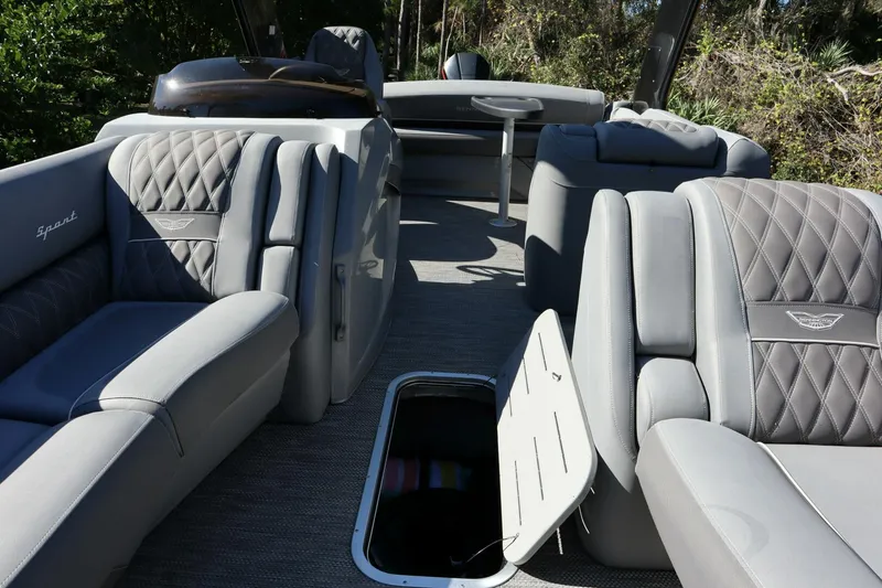 Slide: The Image of Bennington RX25 Sport 2021 - 5269040