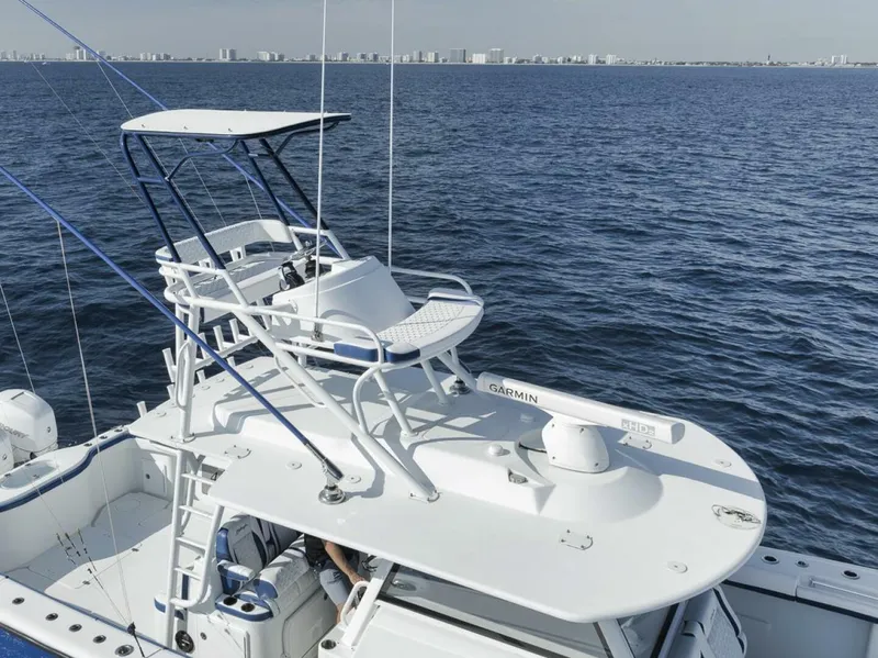 Slide: The Image of Yellowfin 42 2020 - 5269541