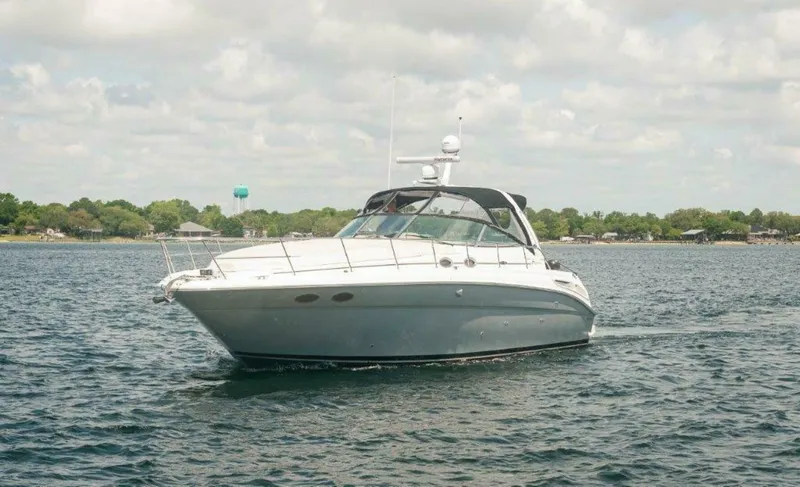 Slide: The Image of 2003 Sea Ray 380 Sundancer- Port Bow - 5324779