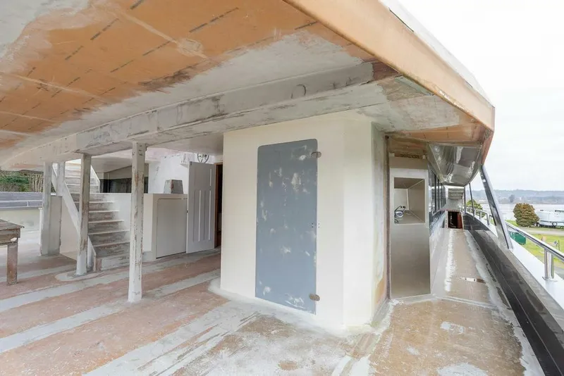 Slide: The Image of Catamaran Bloomfield 86 Motorsailor 2025 - 5506578