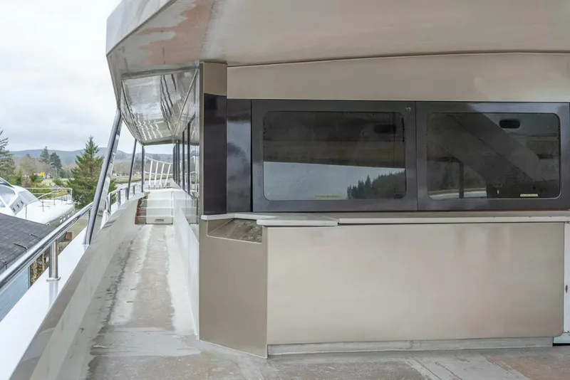 Slide: The Image of Catamaran Bloomfield 86 Motorsailor 2025 - 5506586