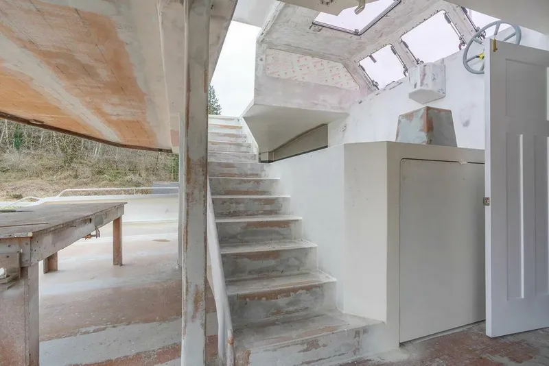 Slide: The Image of Catamaran Bloomfield 86 Motorsailor 2025 - 5506570