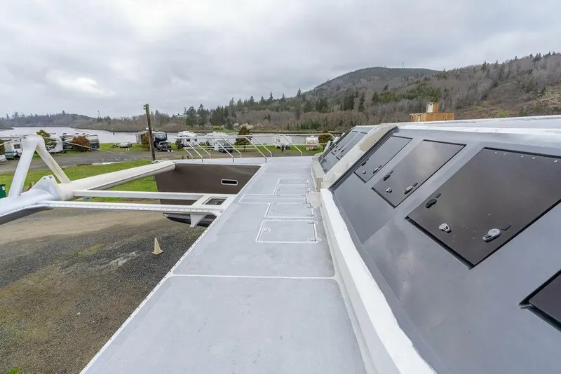 Slide: The Image of Catamaran Bloomfield 86 Motorsailor 2025 - 5506594