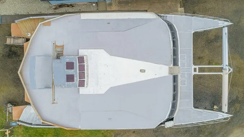 Slide: The Image of Catamaran Bloomfield 86 Motorsailor 2025 - 5506597