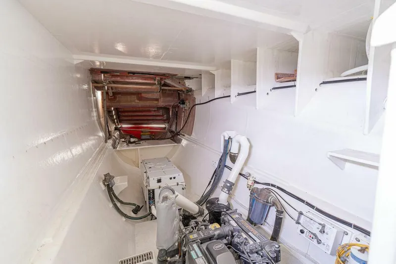 Slide: The Image of Catamaran Bloomfield 86 Motorsailor 2025 - 5506619