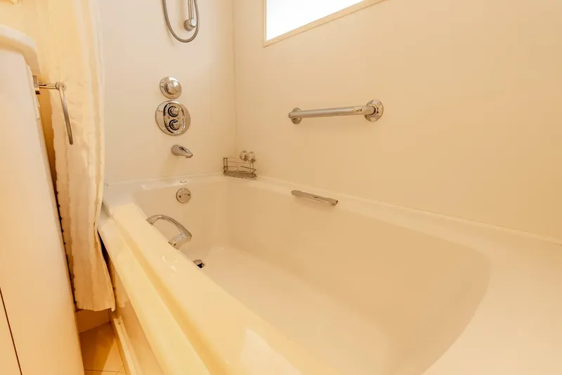 Slide: The Image of Broward Raised Pilothouse 2001 - 5310700