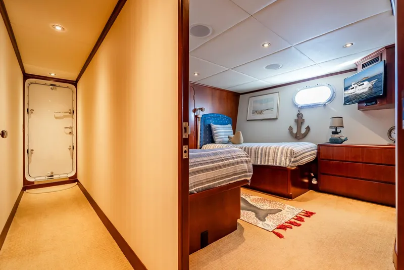 Slide: The Image of Broward Raised Pilothouse 2001 - 5310712