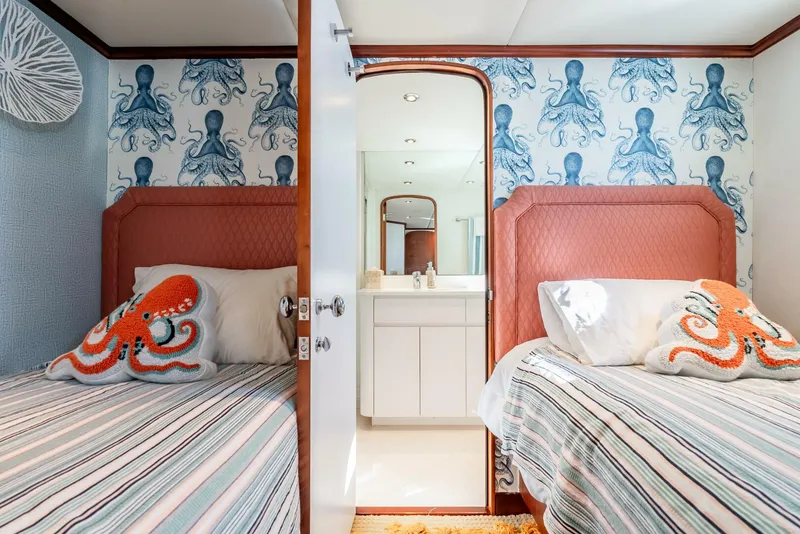 Slide: The Image of Broward Raised Pilothouse 2001 - 5310726