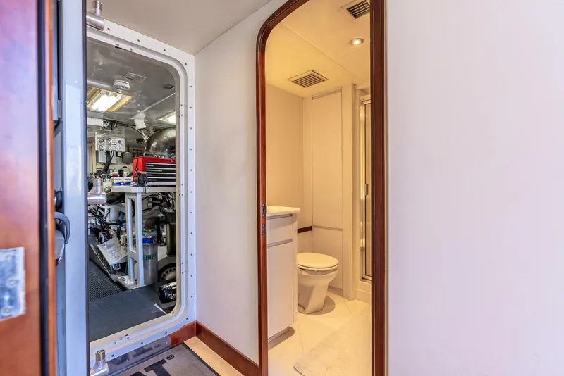 Slide: The Image of Broward Raised Pilothouse 2001 - 5310742