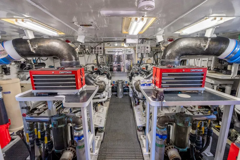 Slide: The Image of Broward Raised Pilothouse 2001 - 5310765