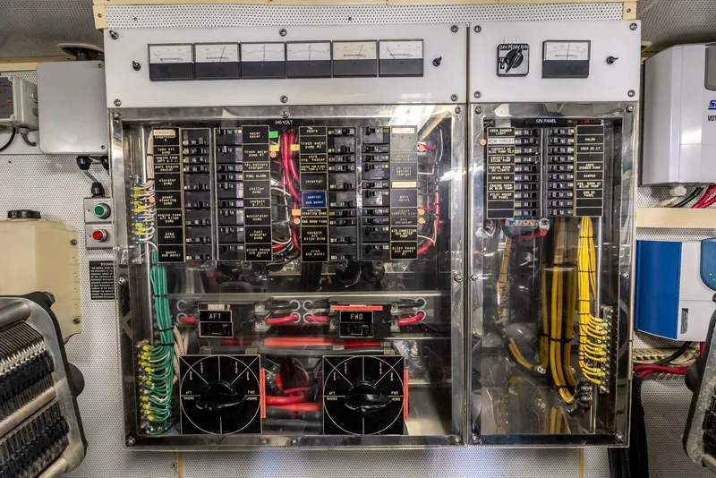 Slide: The Image of Broward Raised Pilothouse 2001 - 5310770