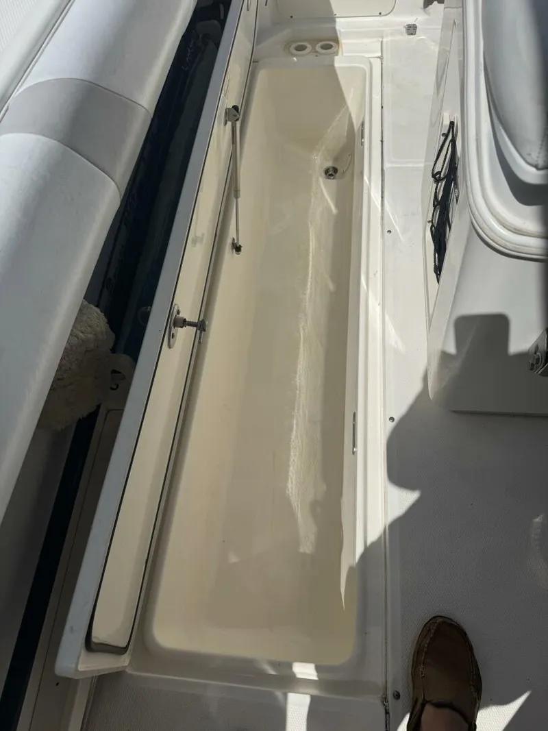 Slide: The Image of 12 Fishbox Starboard 2 Large twin fishboxes for storage - 5274289