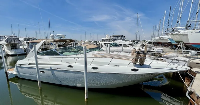 Slide: The Image of Cruisers Yachts 4270 Express 2001 - 5278264