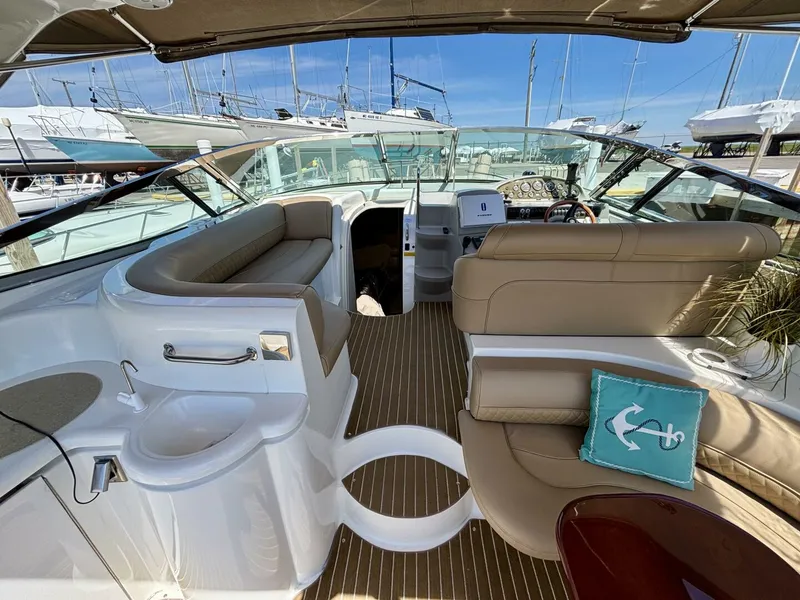 Slide: The Image of Cruisers Yachts 4270 Express 2001 - 5278281