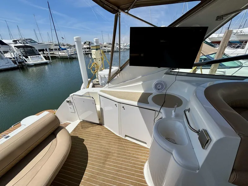 Slide: The Image of Cruisers Yachts 4270 Express 2001 - 5278282