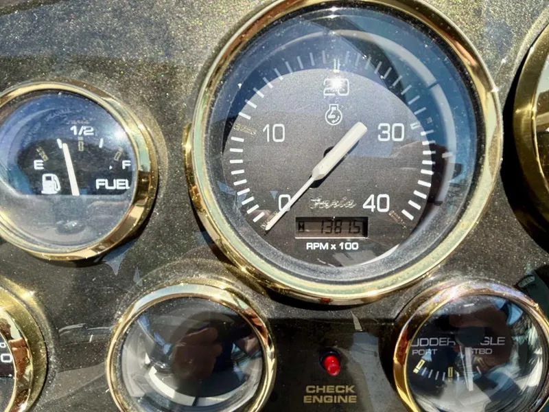 Slide: The Image of Cruisers Yachts 4270 Express 2001 - 5278289