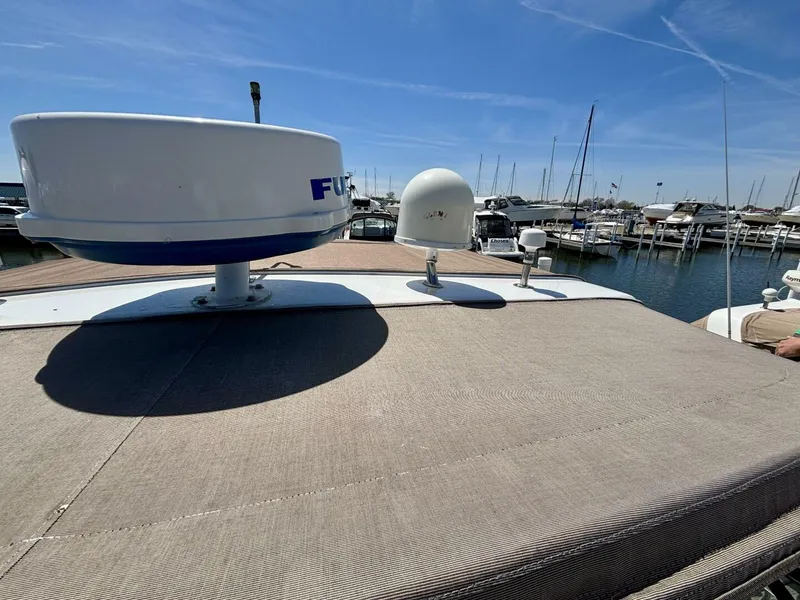 Slide: The Image of Cruisers Yachts 4270 Express 2001 - 5278298