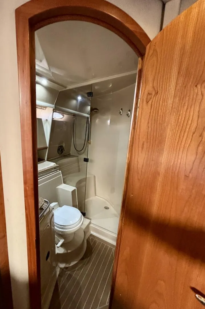 Slide: The Image of Cruisers Yachts 4270 Express 2001 - 5278314