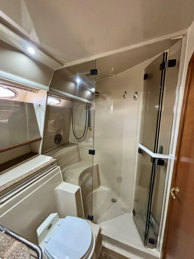 Slide: The Image of Cruisers Yachts 4270 Express 2001 - 5278317