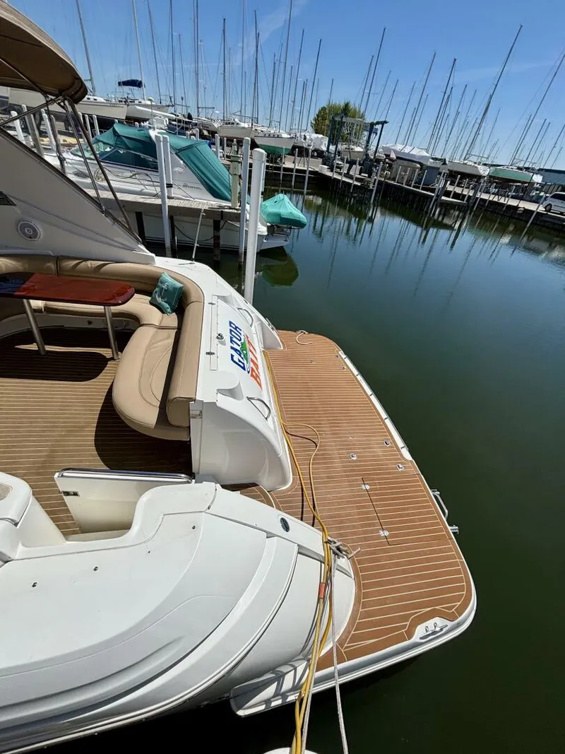 Slide: The Image of Cruisers Yachts 4270 Express 2001 - 5278274