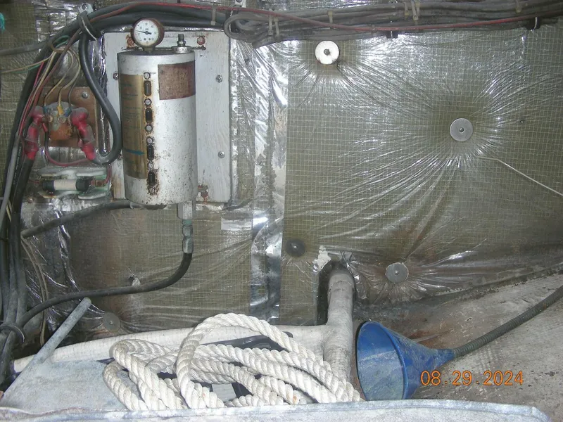 Slide: The Image of Bertram 38 1981 - 5272779