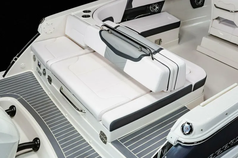 Slide: The Image of Chaparral 280 OSX 2025 - 5272814