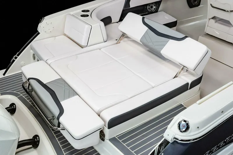 Slide: The Image of Chaparral 280 OSX 2025 - 5272816