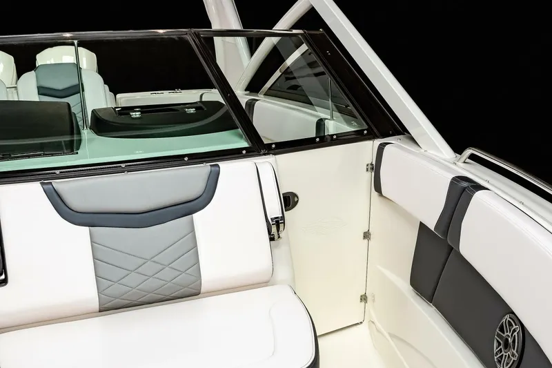 Slide: The Image of Chaparral 280 OSX 2025 - 5272830