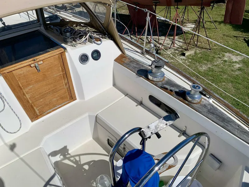 Slide: The Image of Sabre 36 1986 - 5278853